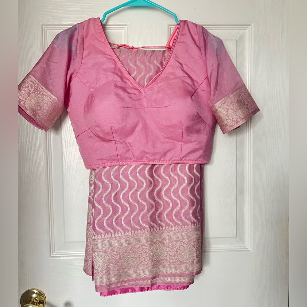 Lilac color saree blouse set